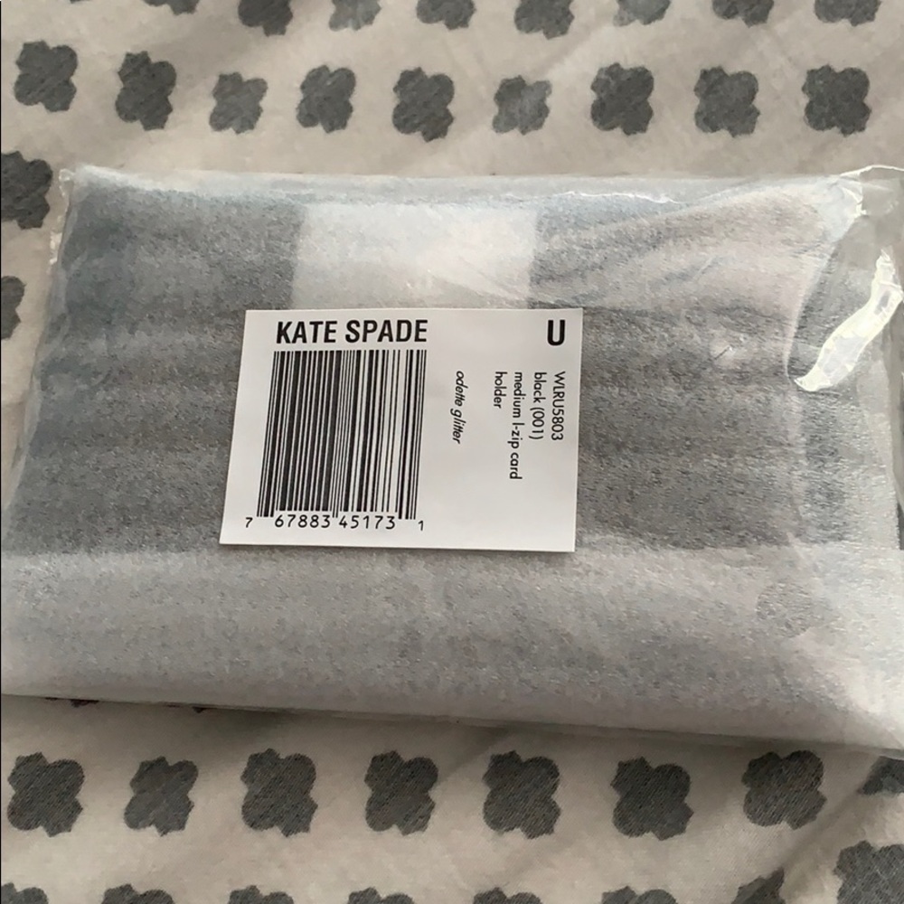 🆕NWT Kate Spade card holder / with zipper - Picture 4 of 4